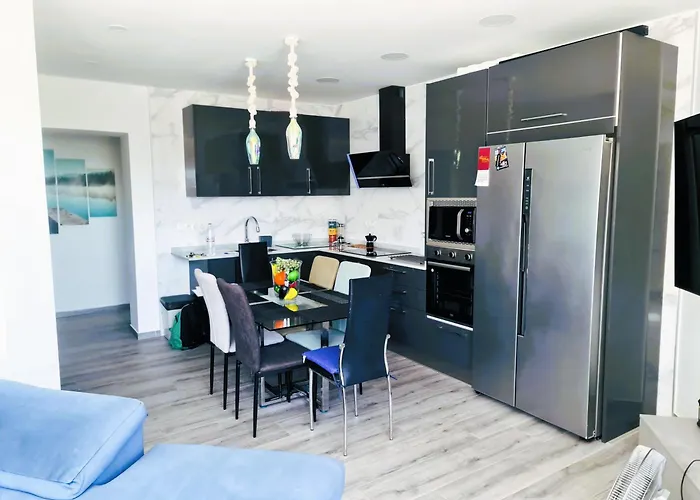 Mercedes - Playa Apartment Torremolinos