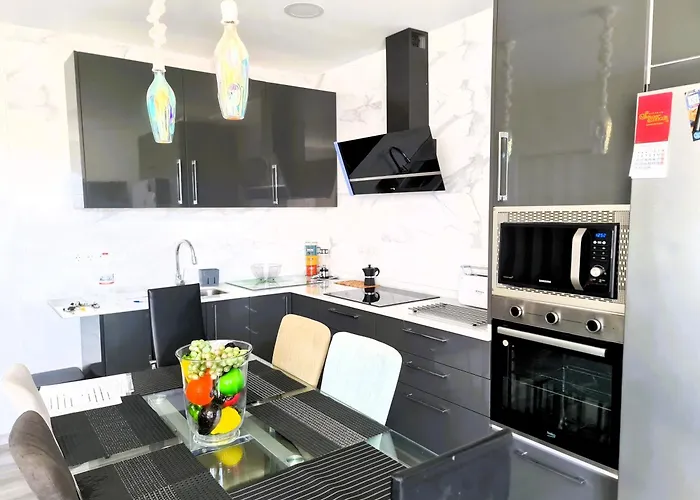 Mercedes - Playa Torremolinos