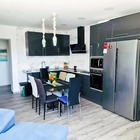 Mercedes - Playa Apartment Torremolinos